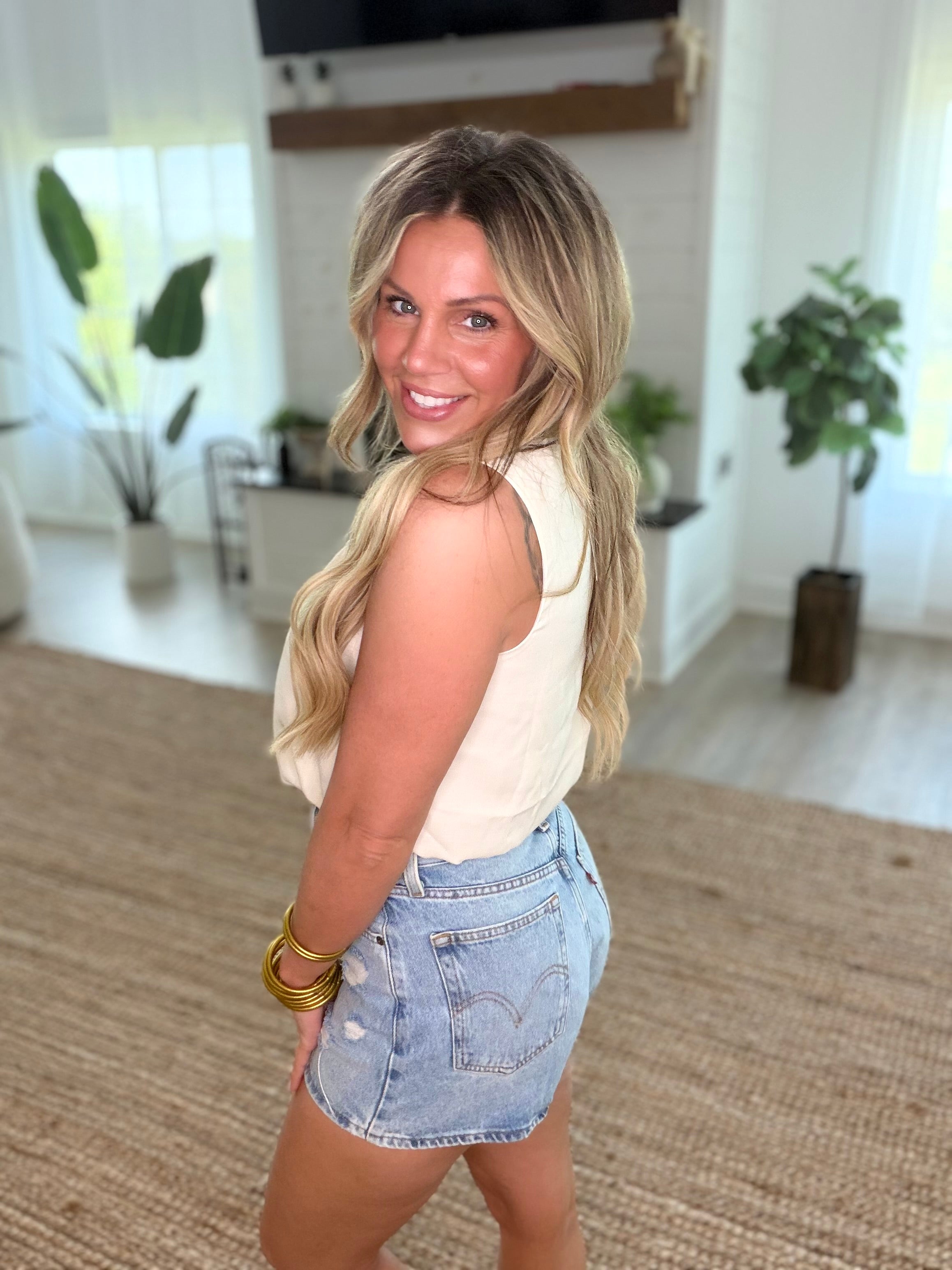 Cream Bubble Hem Cropped Tank Top