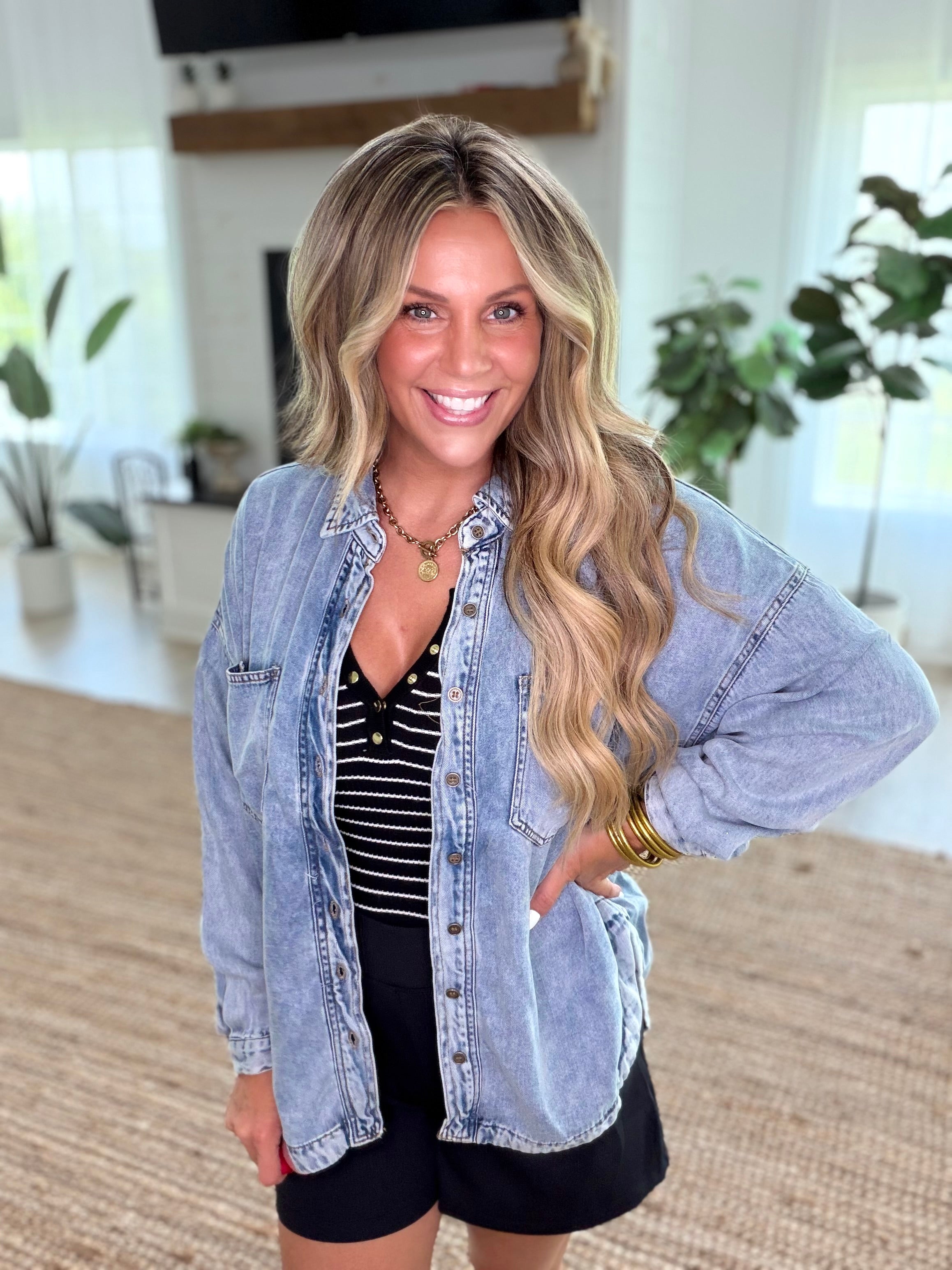 Chambray Washed Button Down Long Sleeve Lightweight Shirt Jacket