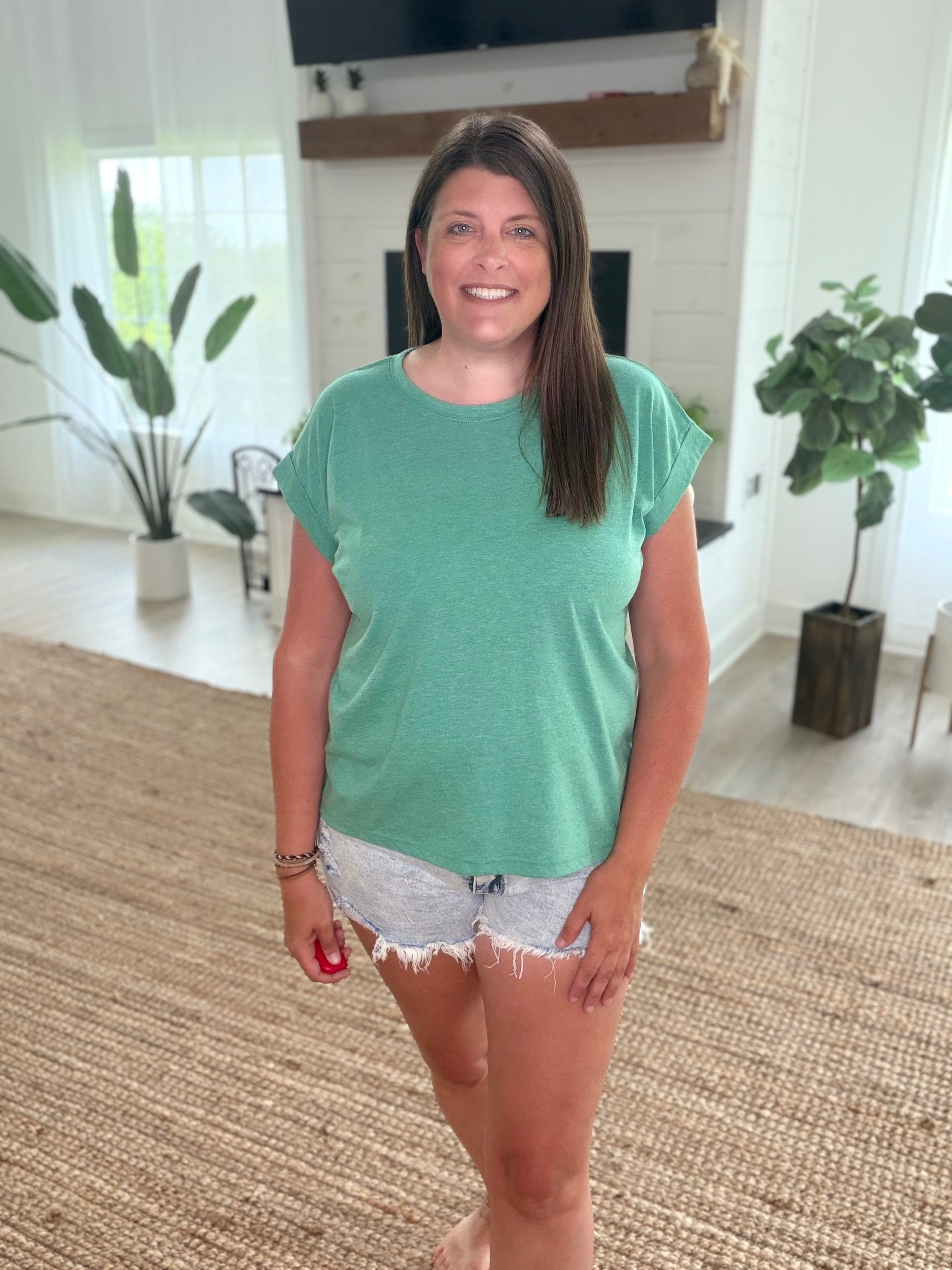 Heather Kelly Green Round neck folded short sleeve t-shirt