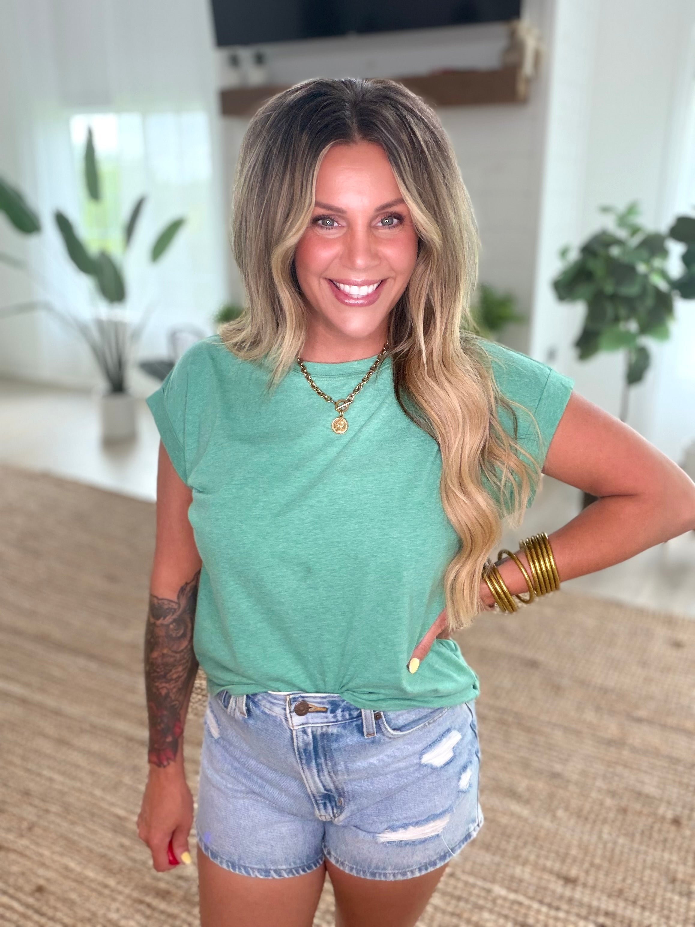 Heather Kelly Green Round neck folded short sleeve t-shirt