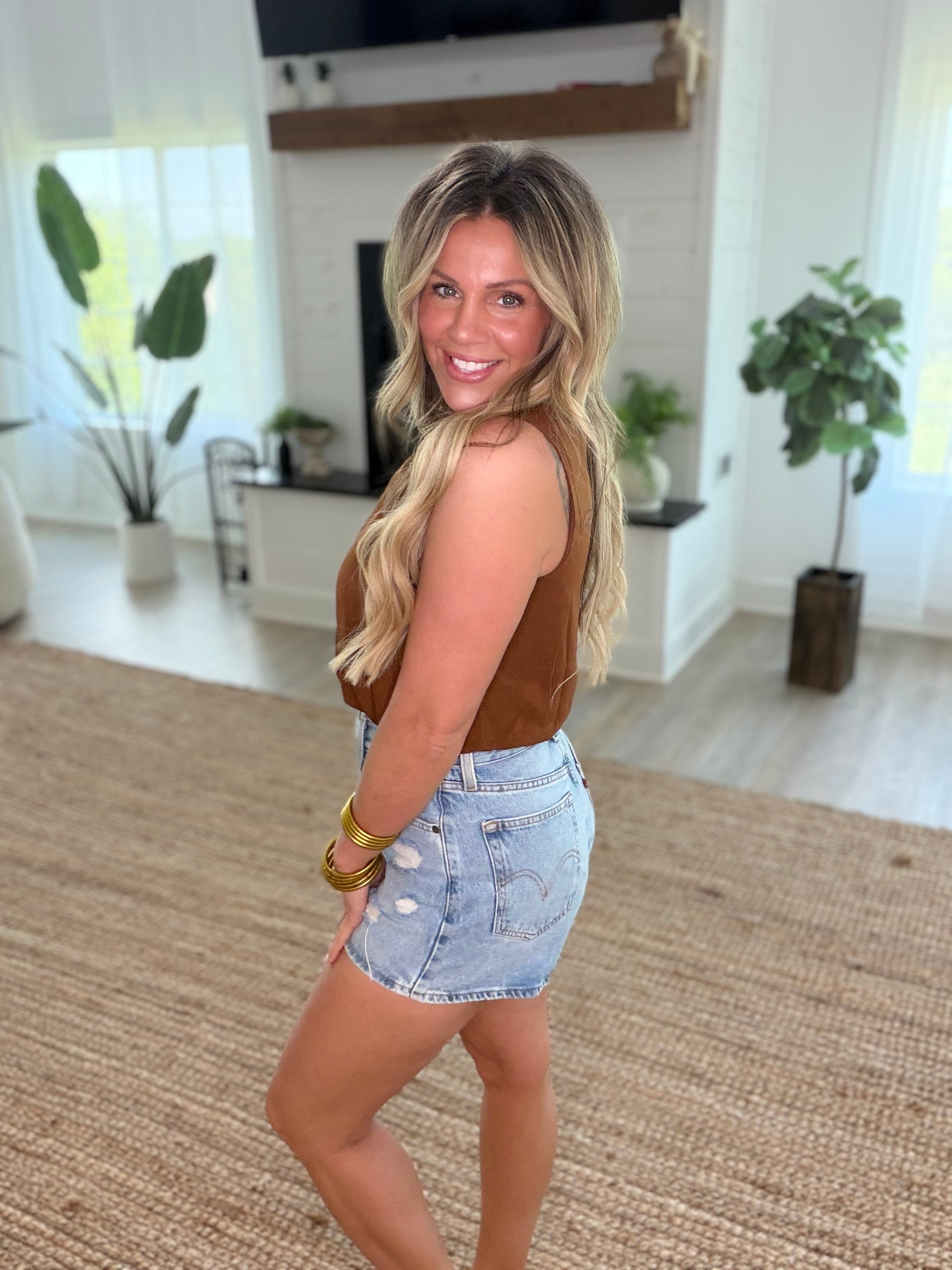 Brown Bubble Hem Cropped Tank Top