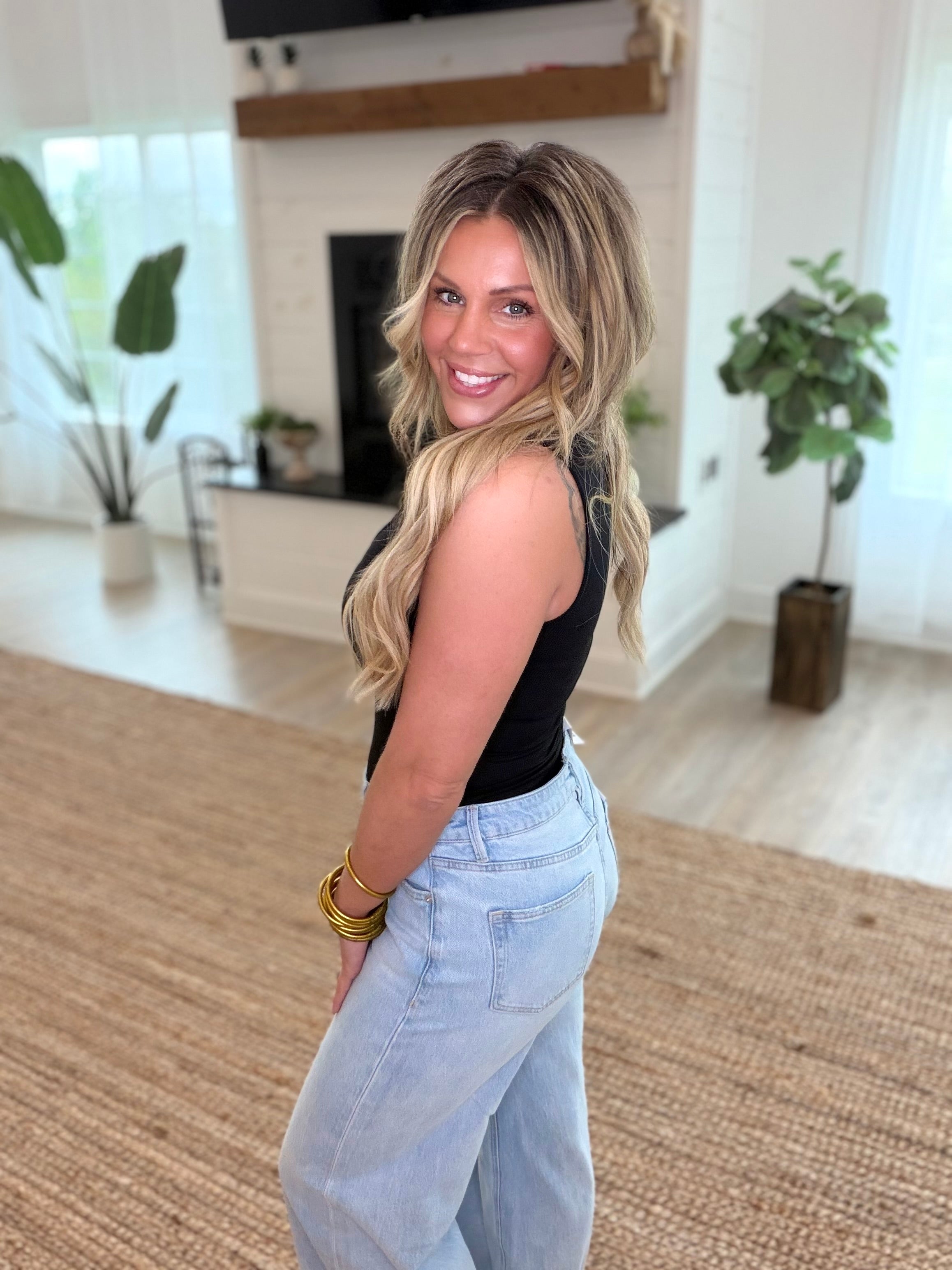 Black Ribbed V-Neck Sleeveless Top