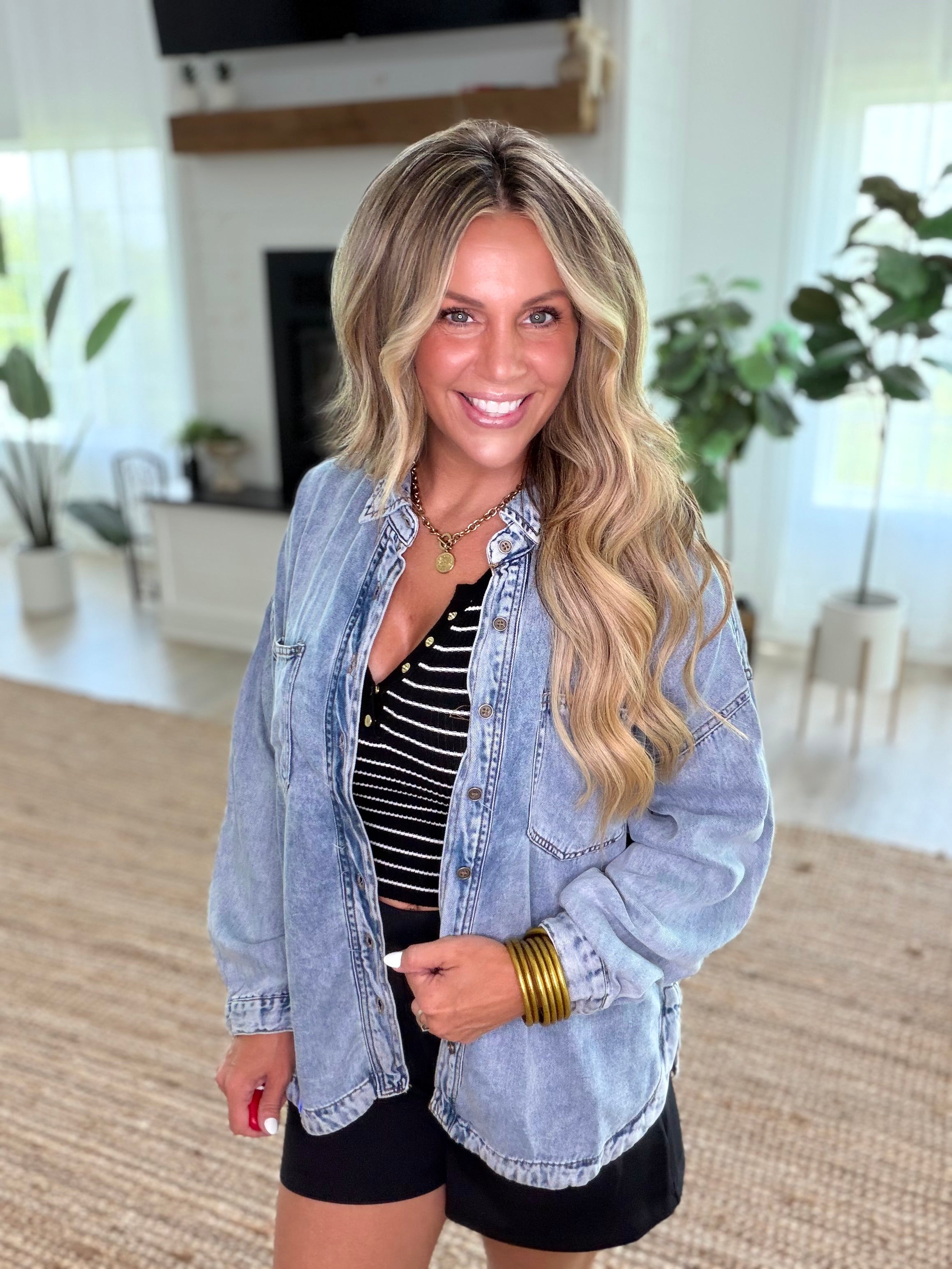 Chambray Washed Button Down Long Sleeve Lightweight Shirt Jacket