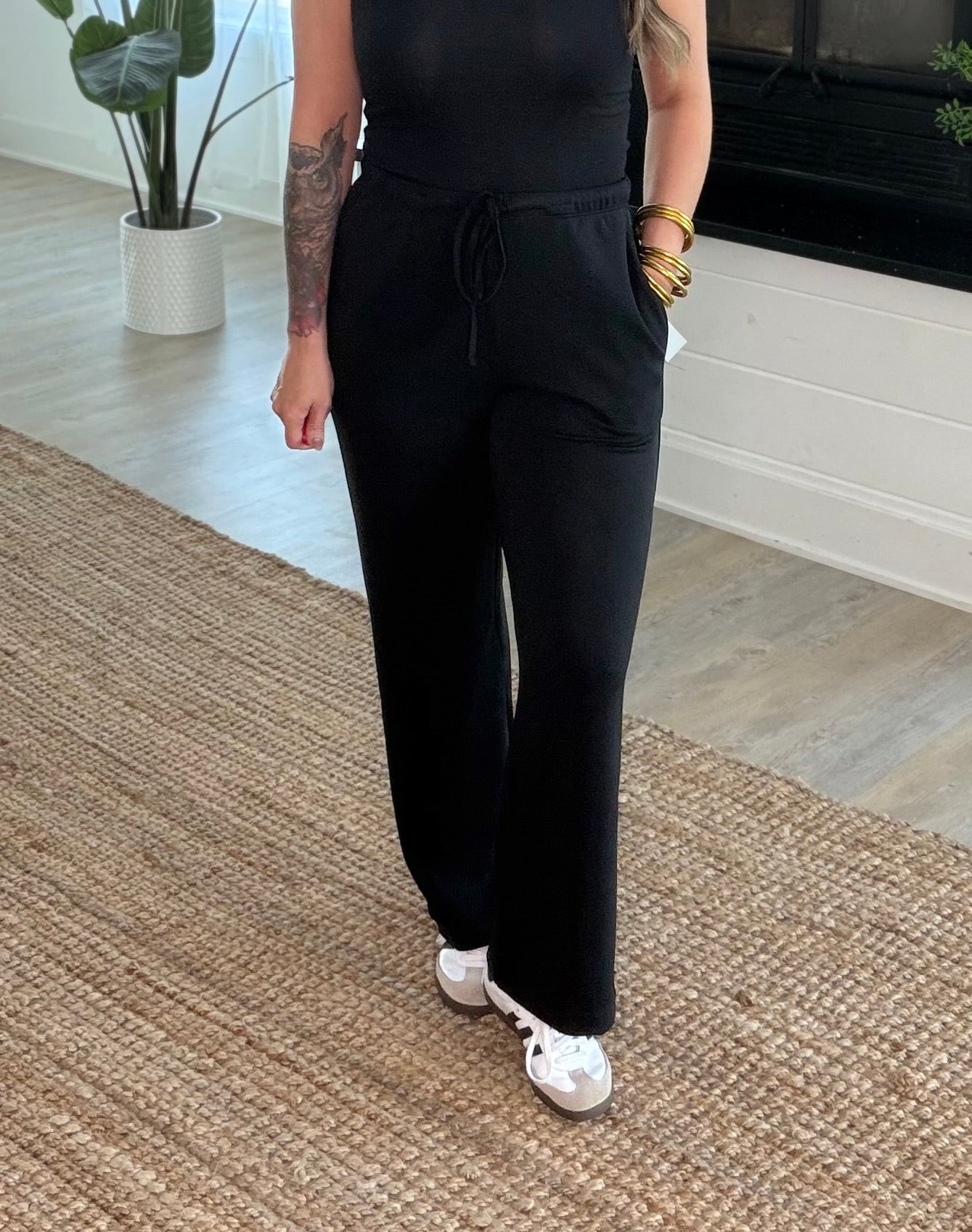 Black Laguna Scuba Wide-Leg Pant