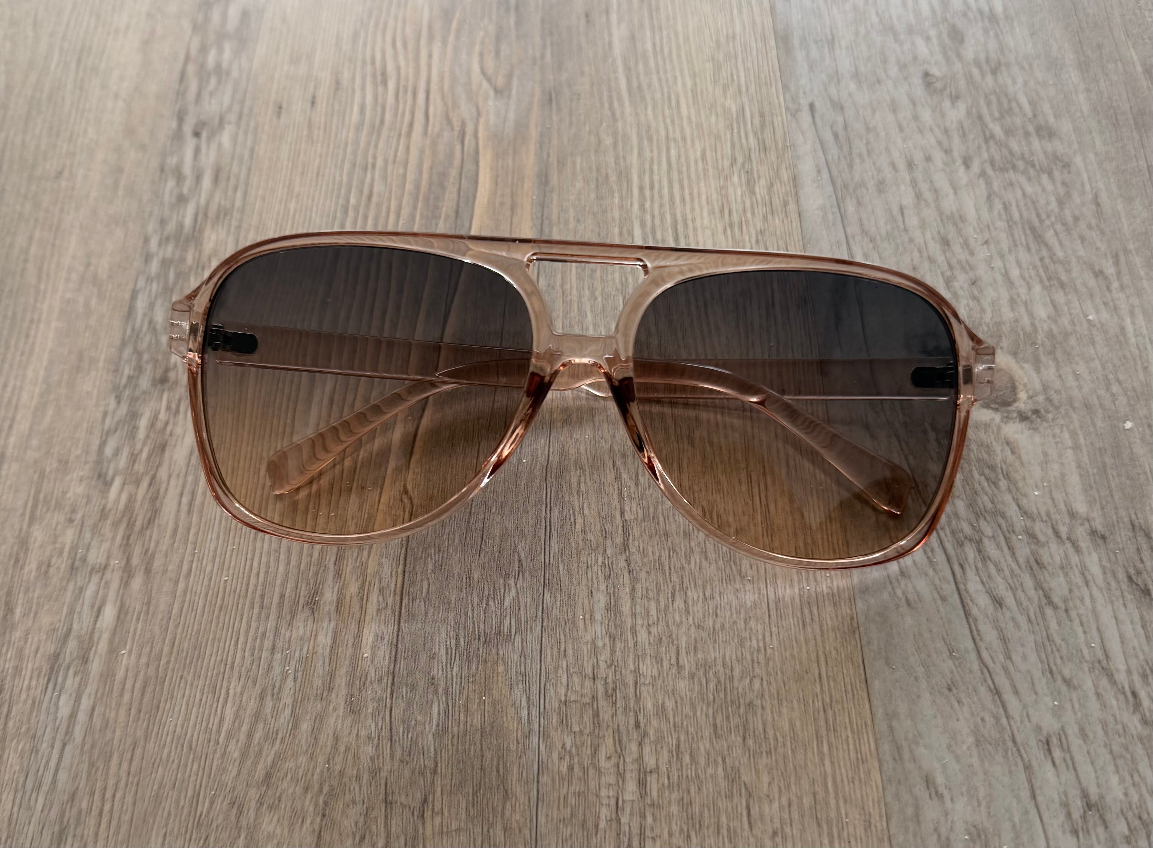 Classic Oversized Frame Sunglasses